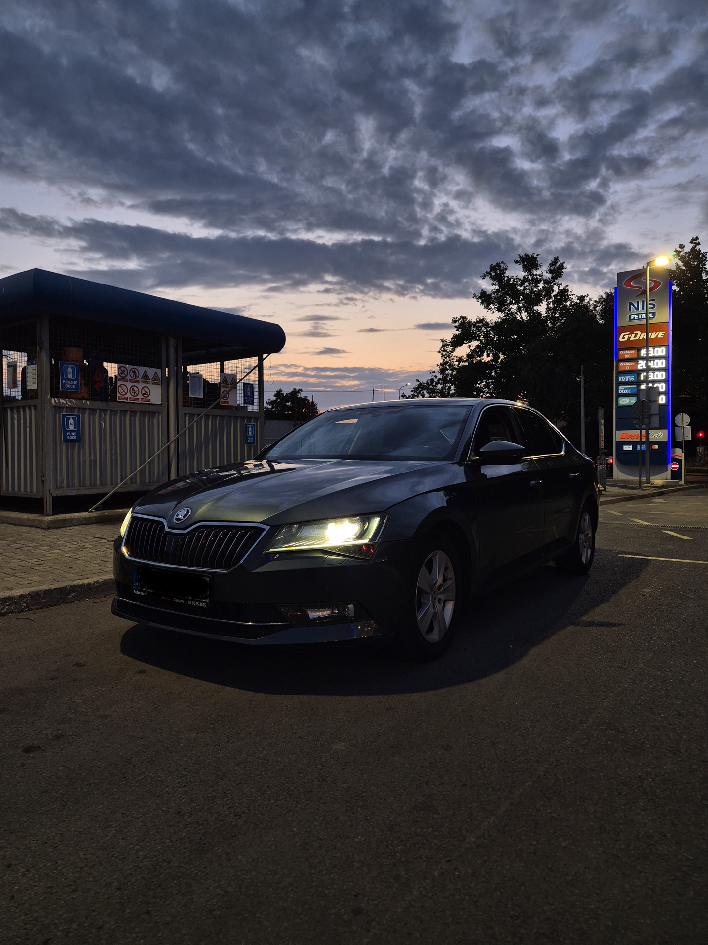 Skoda sedan exterior